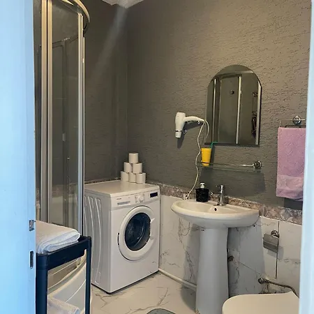 Large And Spacious In The Center *